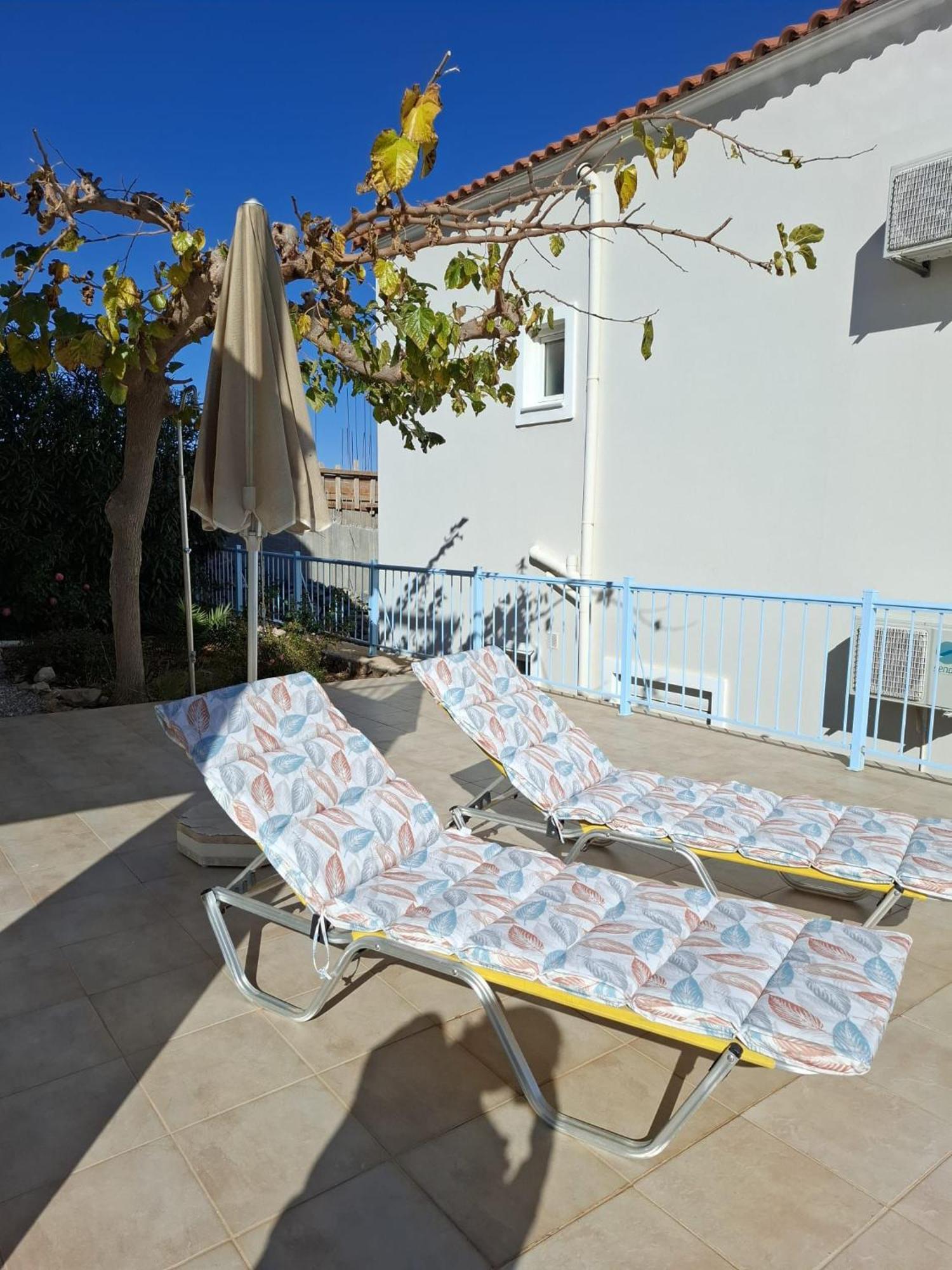 Villa Breathtaking Sea And Mountain Views Kefalas Exterior foto