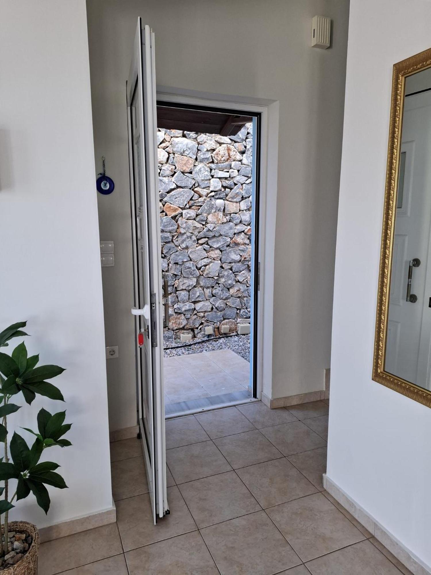 Villa Breathtaking Sea And Mountain Views Kefalas Exterior foto